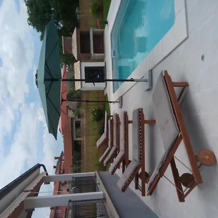 Holiday home Danica Smoljanci